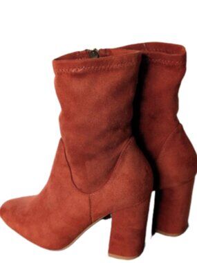 NWT Cape Robbin Rust Betisa-3 Faux Suede Ankle Booties Size 7.5
